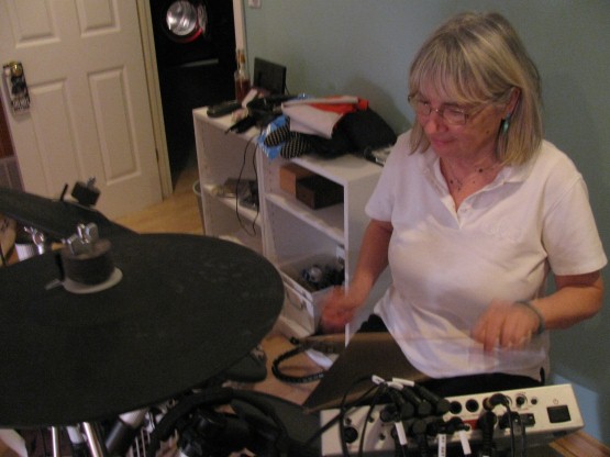 My mom laying down some bombastic beats. ^_^ My mom laying down some bombastic beats. ^_^