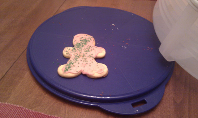 Sugar cookies get in my belly! Sugar cookies get in my belly!