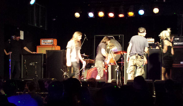 The only photo I got. And its fracking crap. SIGH. The only photo I got. And its fracking crap. SIGH.