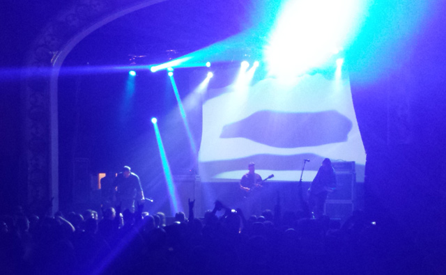 Black and Blue sonic battering. Black and Blue sonic battering.