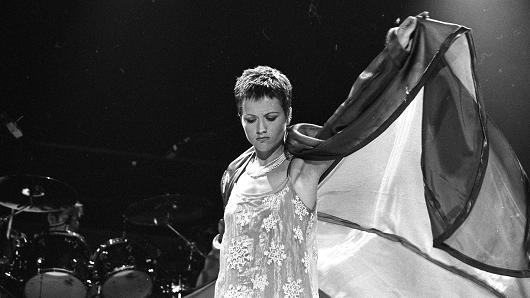 R.I.P. Dolores O’Riordan R.I.P. Dolores O’Riordan