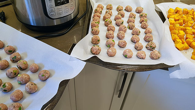 We made meatballs We made meatballs