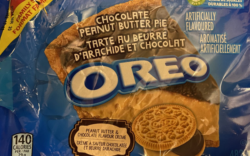 Peanut Butter Oreos. Possibly the downfall of humanity. Peanut Butter Oreos. Possibly the downfall of humanity.