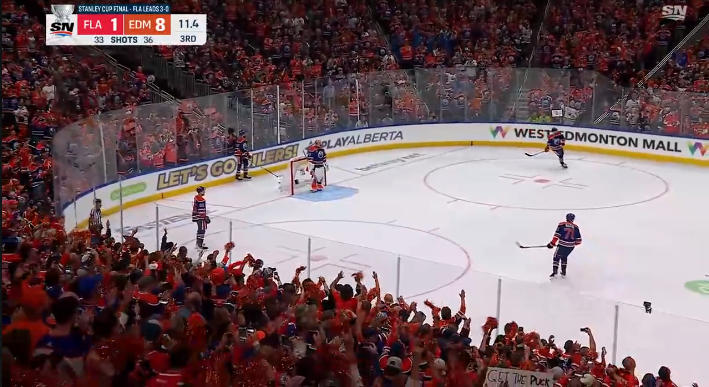Game 4, different result Game 4, different result